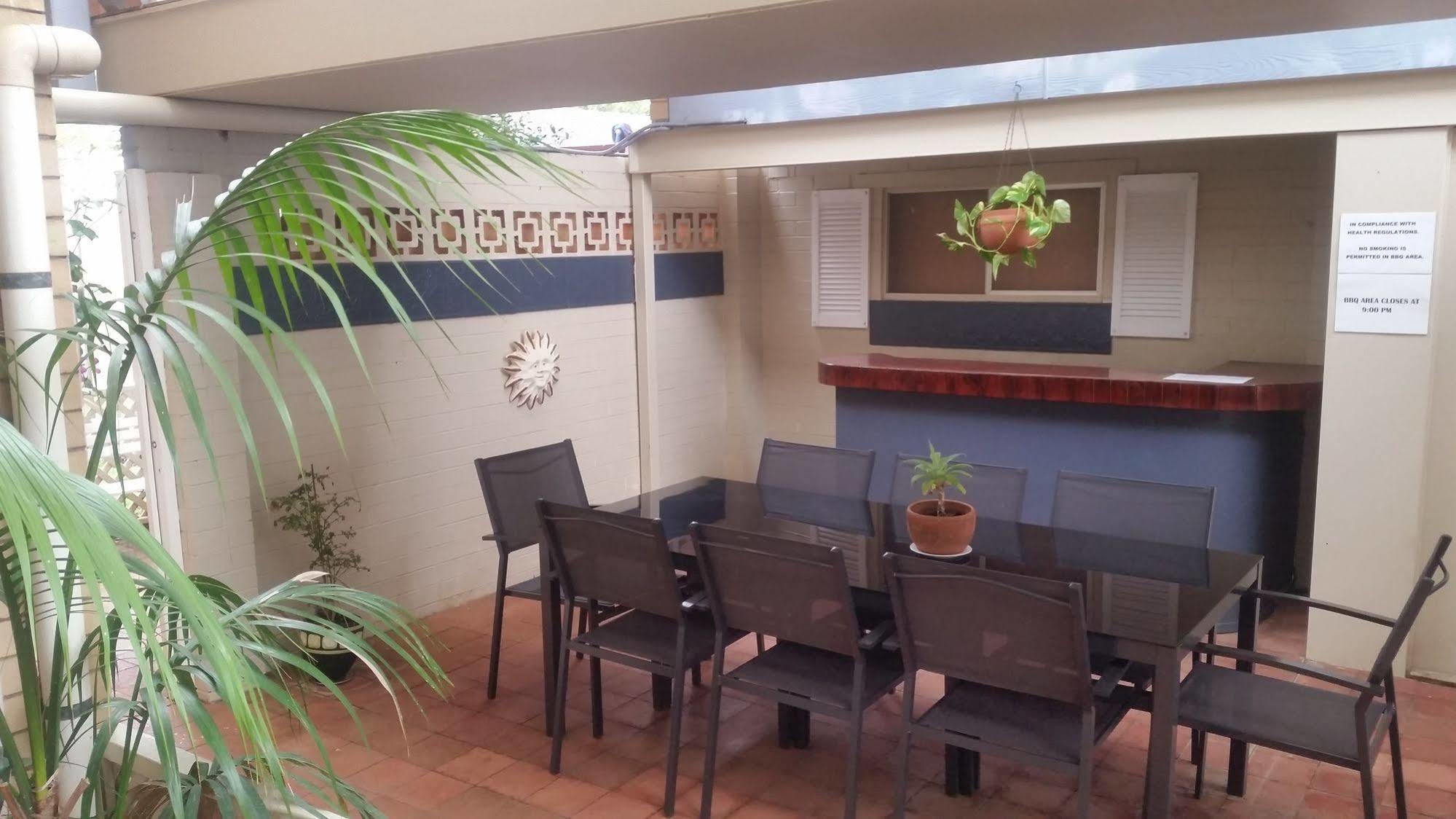Clifford Park Motor Inn Toowoomba Buitenkant foto